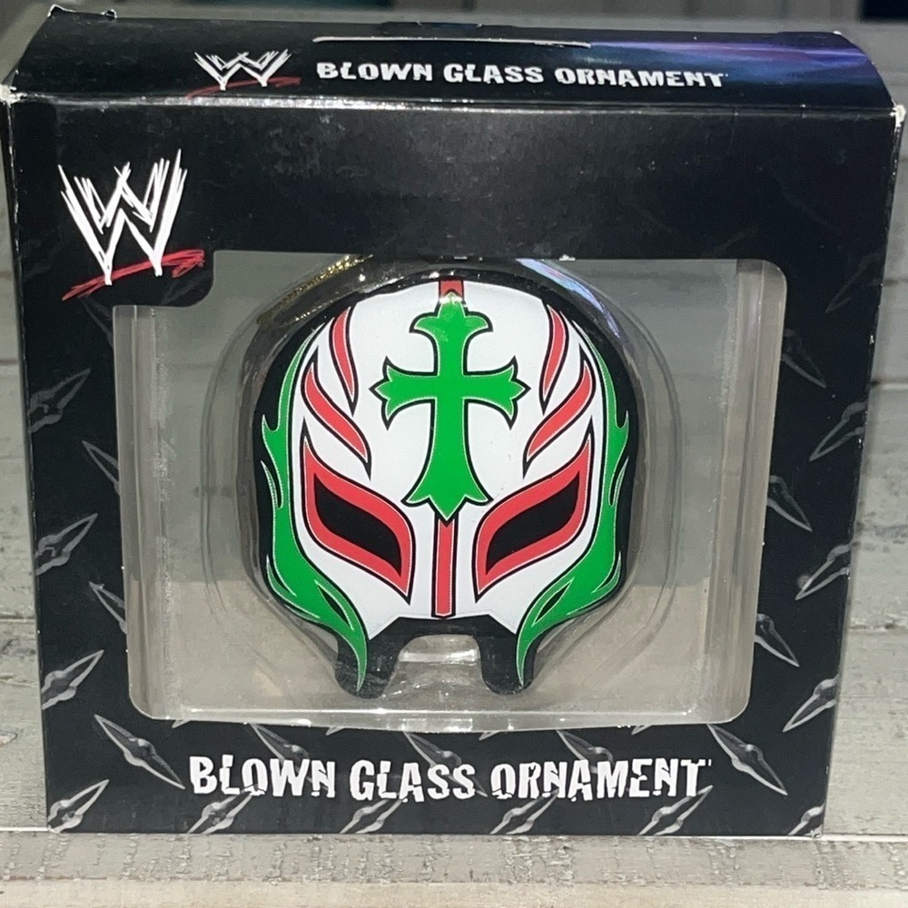WWE Rey Mysterio - Collectible Blown‎ Glass Ornament